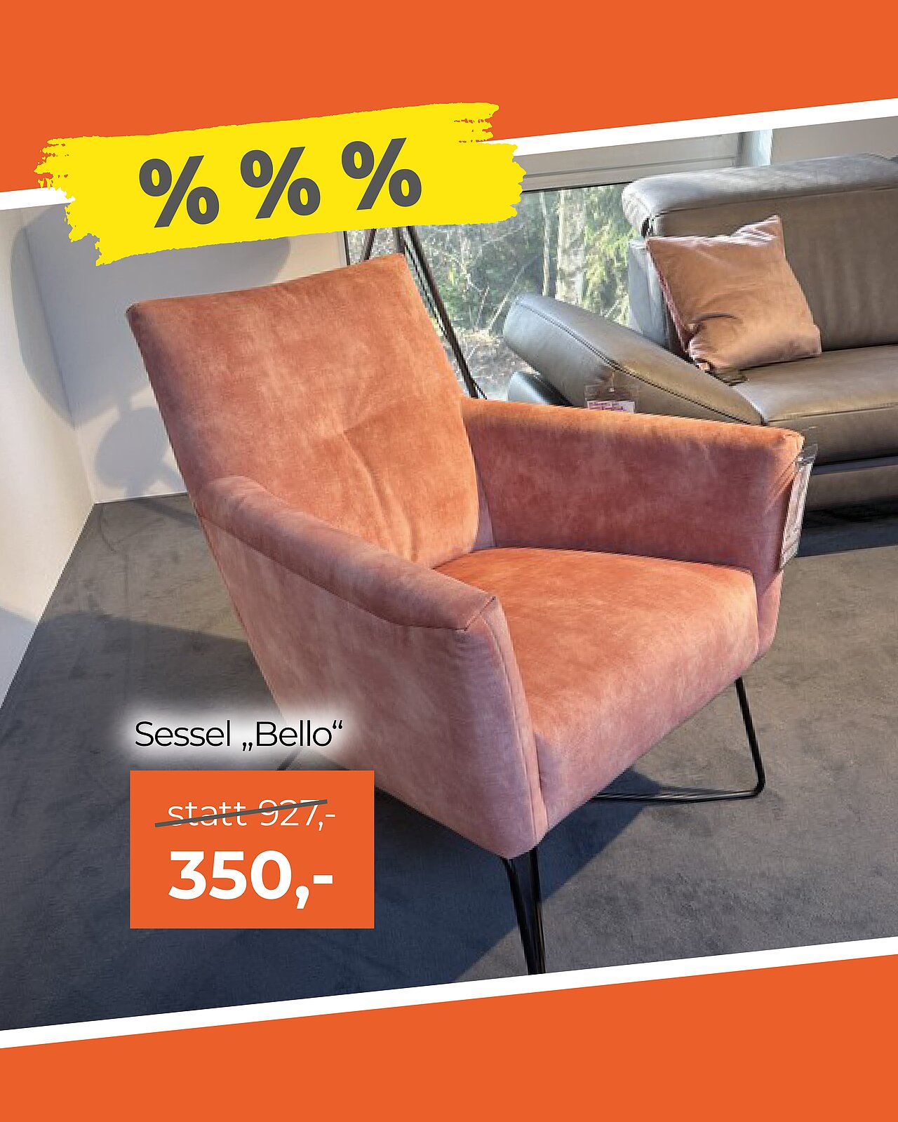 Sessel mit weichem Polster und schwarzen Metallbeinen
